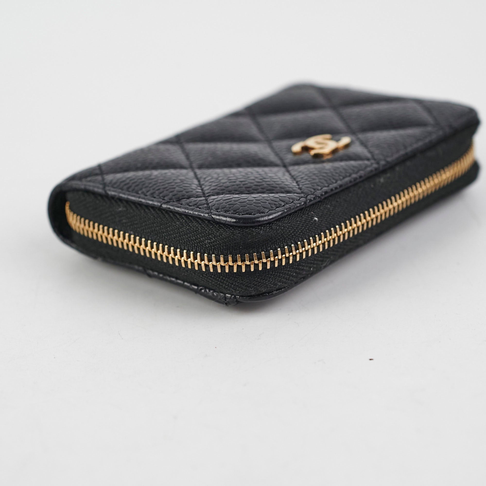 Chanel Caviar Zippy CardHolder Black 31Series