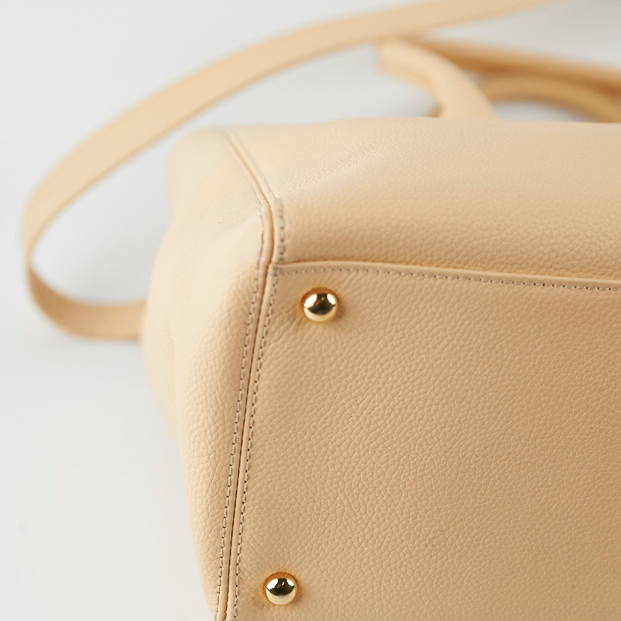Chanel Caviar Cerf Tote Large Beige