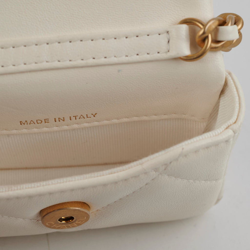 Chanel 19 Coin Purse with Chain White Goatskin