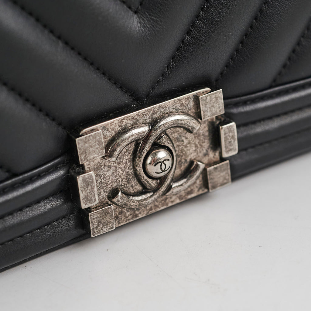 Chanel Boy Old Medium Black Chevron