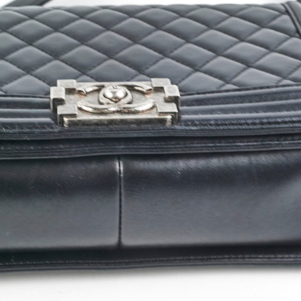 Chanel Old Medium Boy Lambskin Black