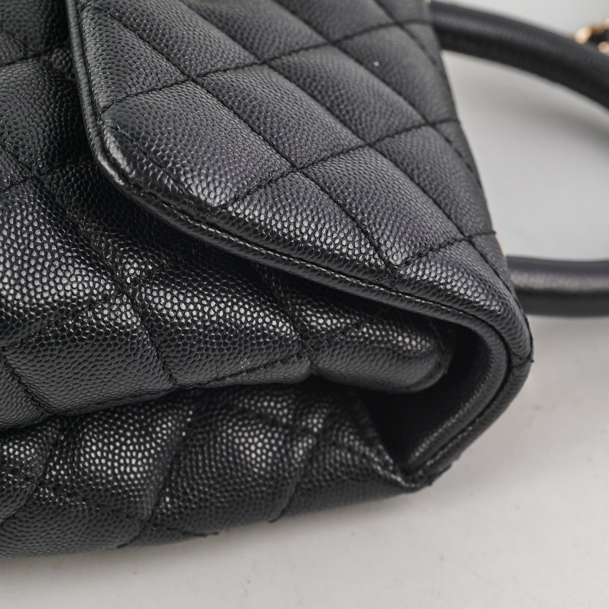 Chanel Coco Mini Handle Caviar Black - series 30