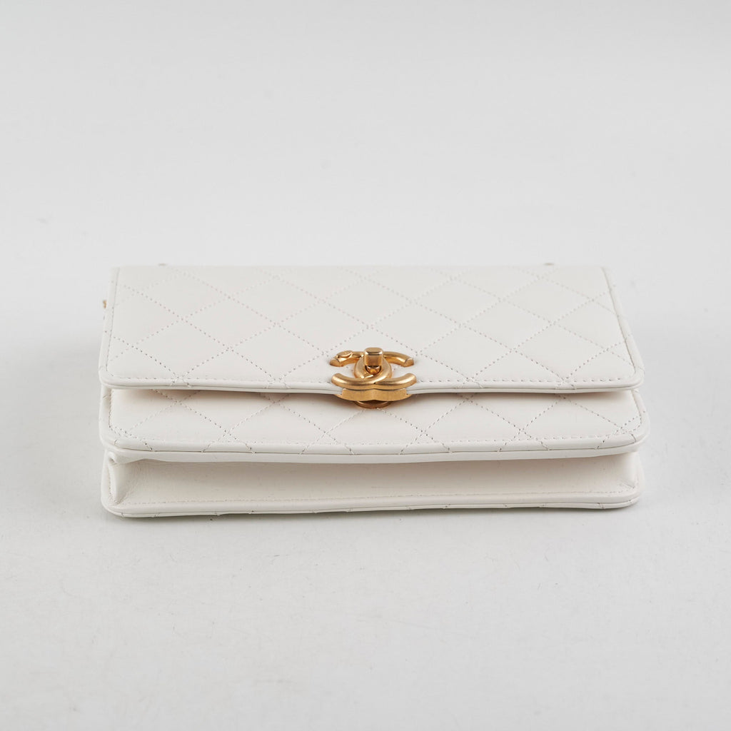 Chanel Seasonal Wallet On Chain WOC White