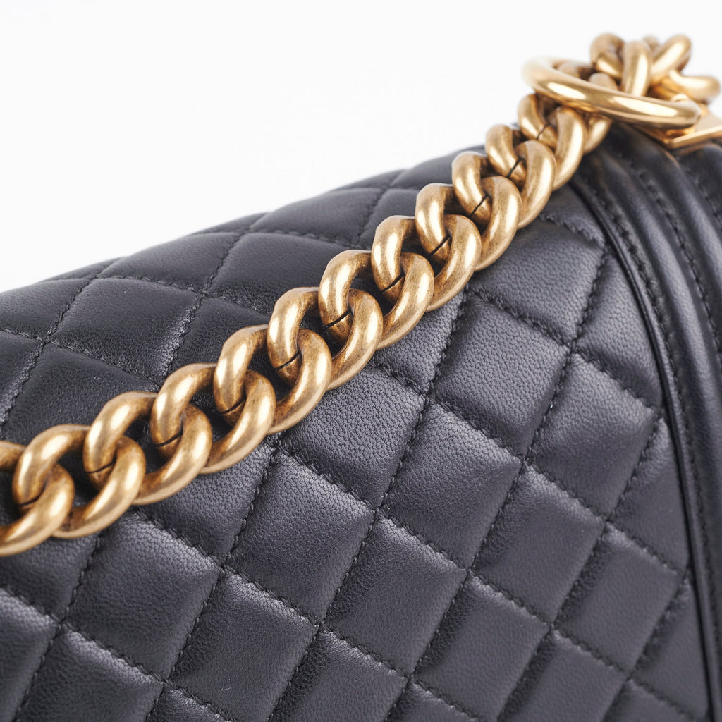 Chanel Old Medium Boy Black