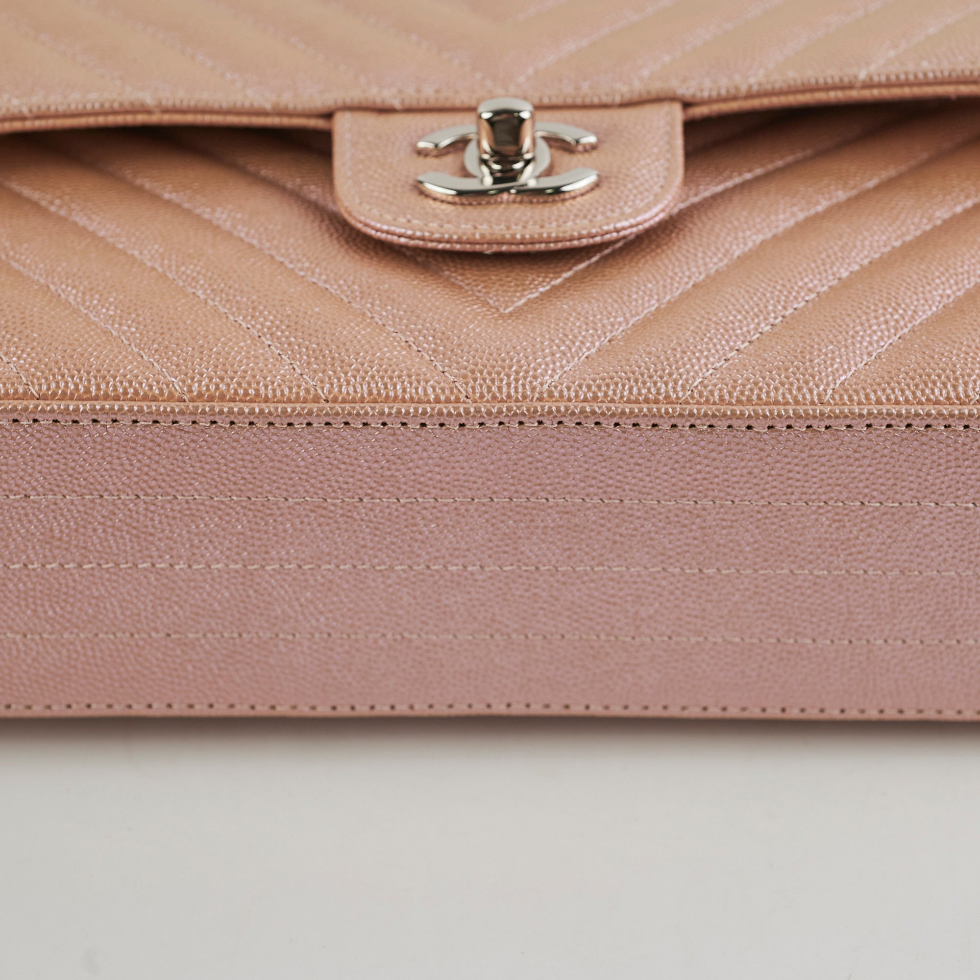 Chanel Medium Classic Double Flap Iridesent Rose Gold 18B