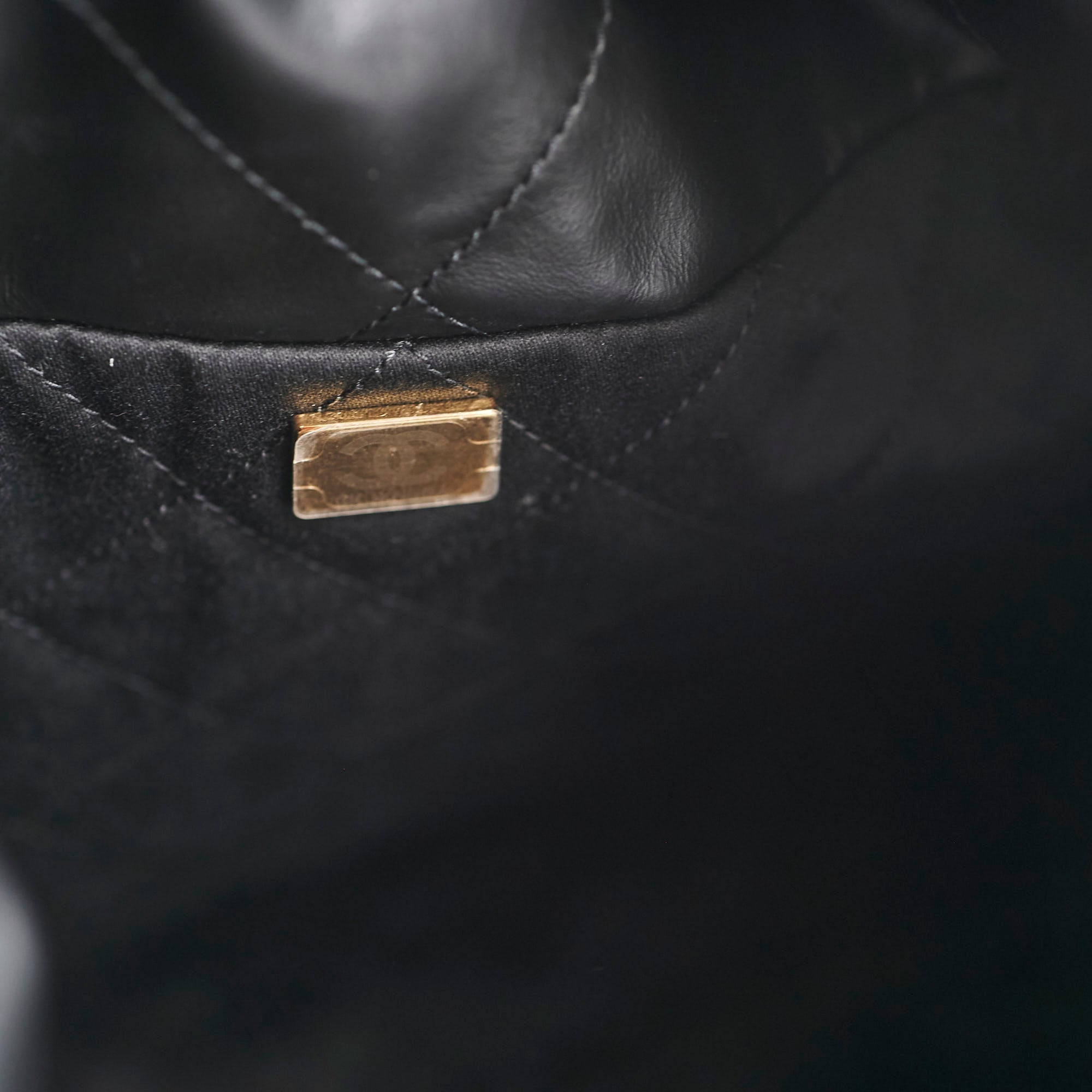 Chanel 22 Medium Black - 2022