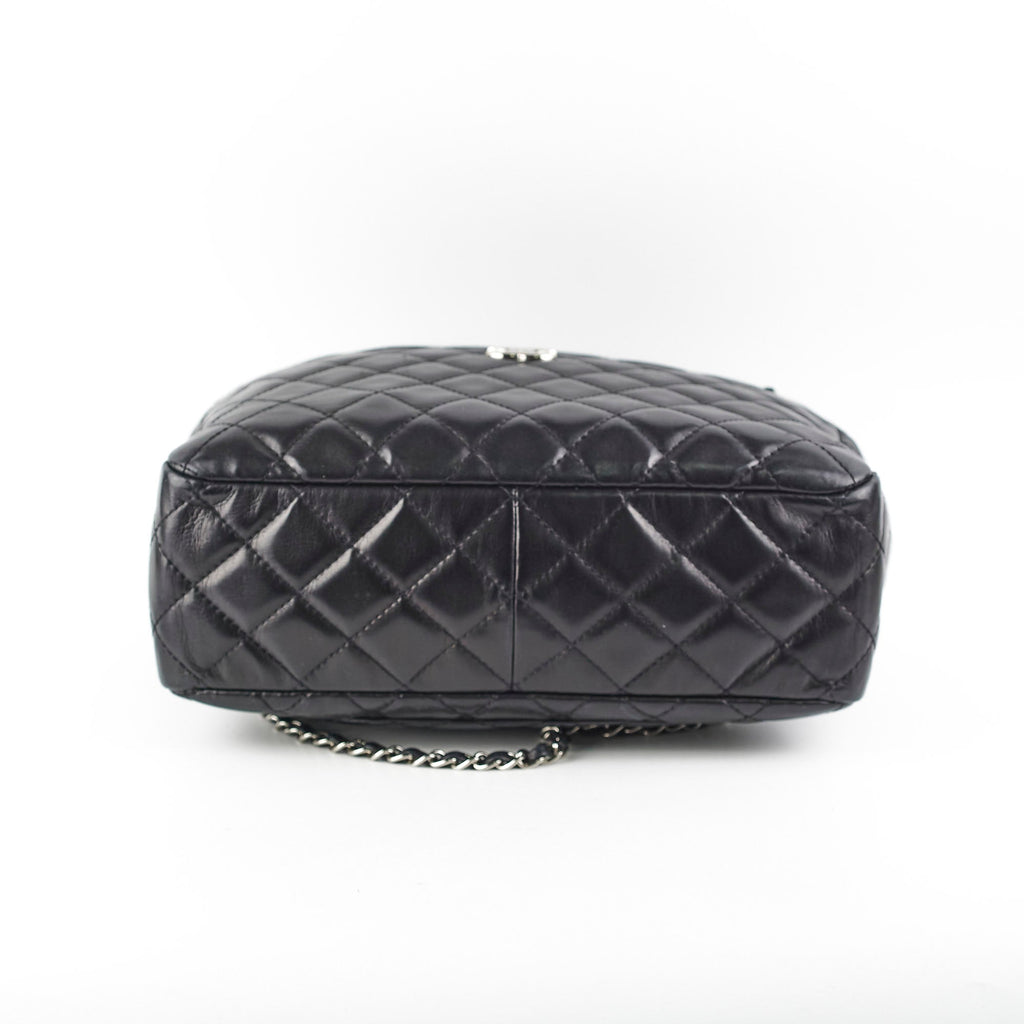 Chanel Vintage Bowling Black