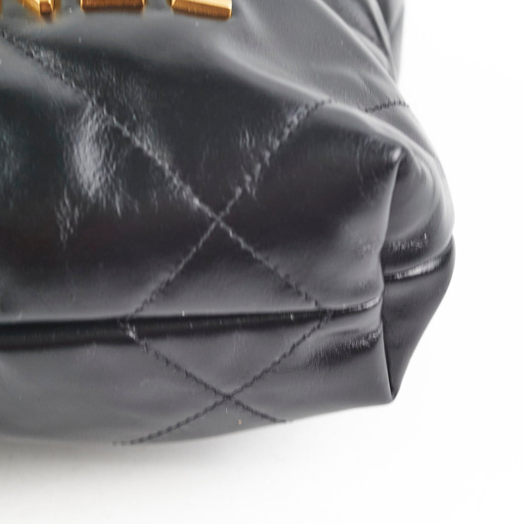 Chanel Mini 22 Black