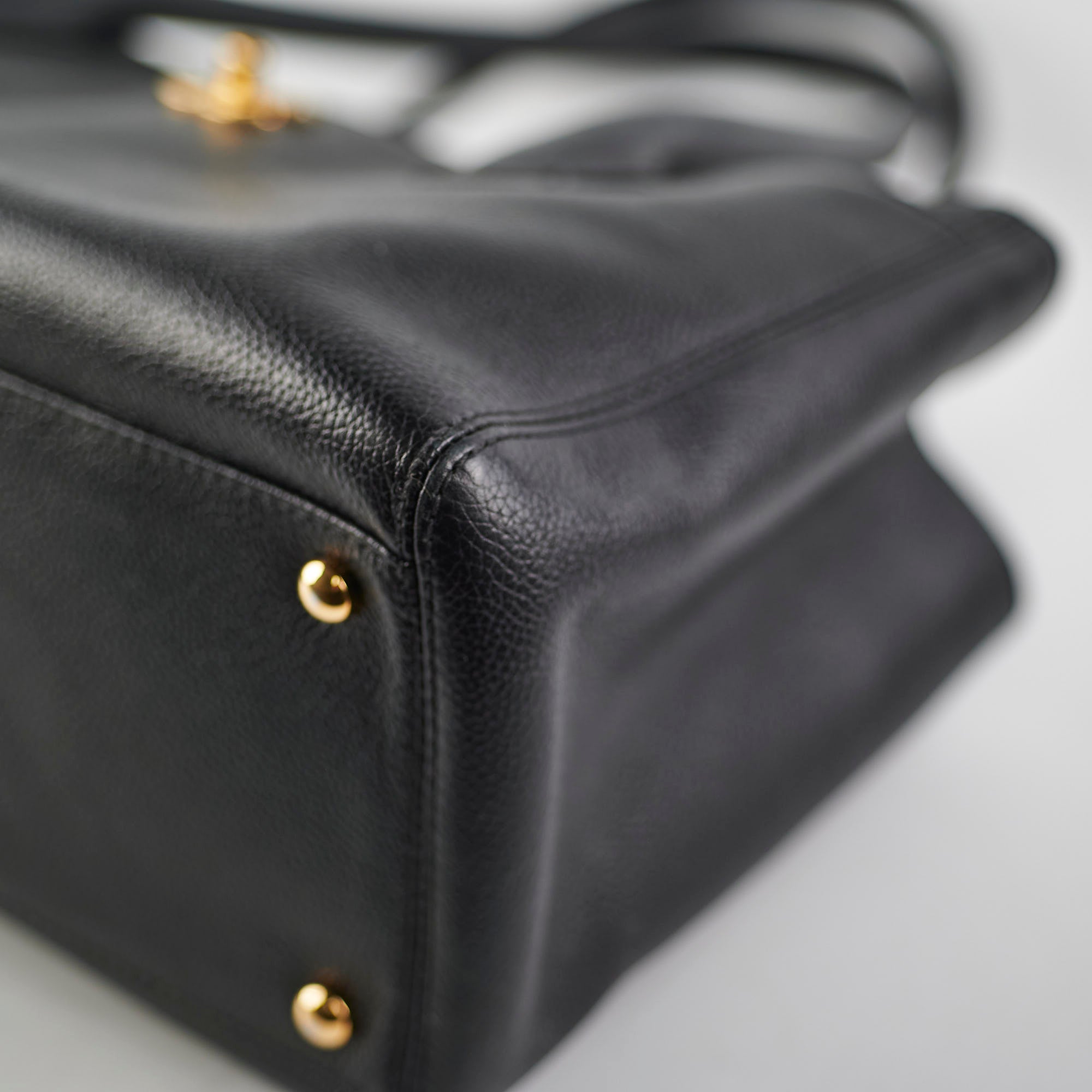 Chanel Cerf Tote Cavair Black