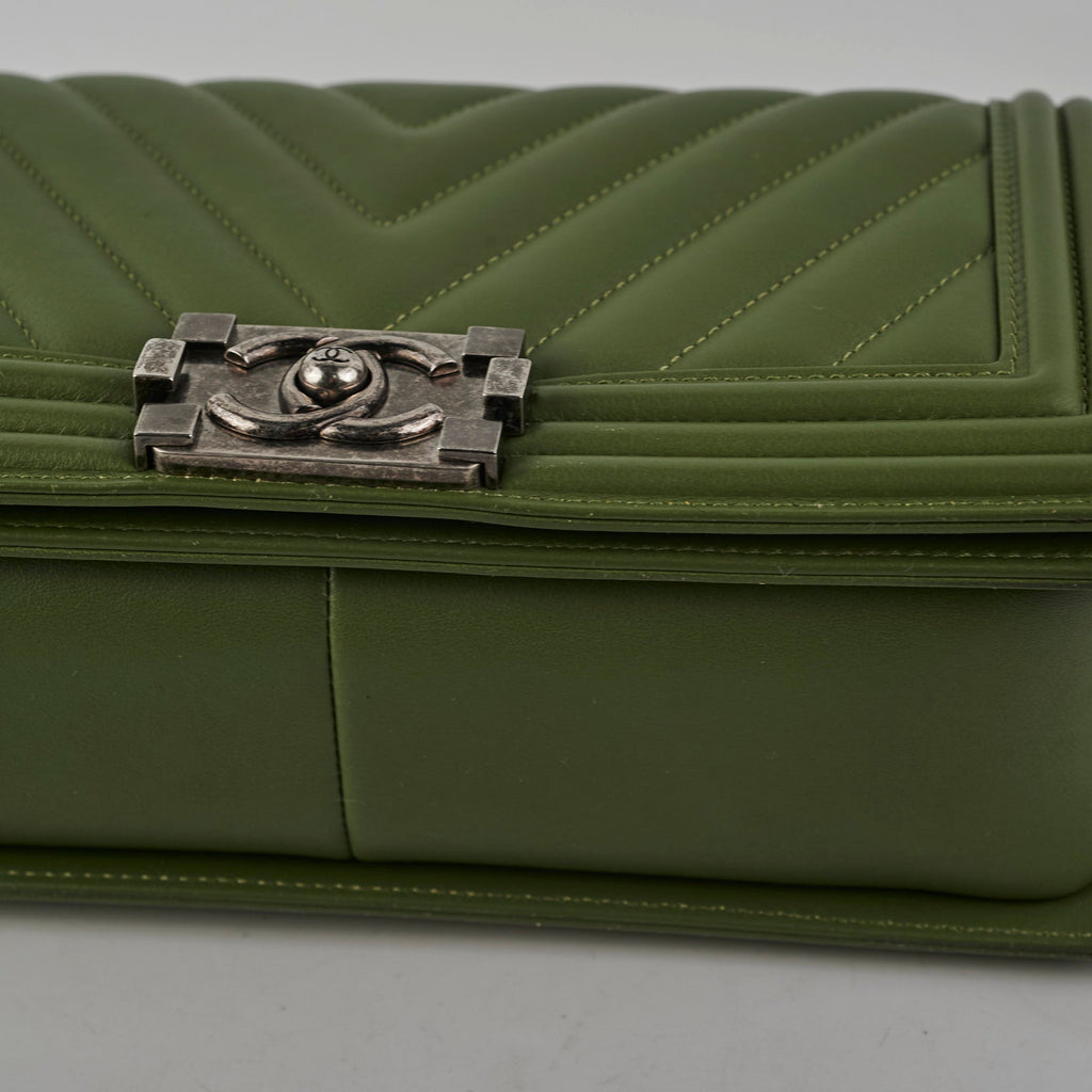 Chanel Old Medium Boy Lambskin Oilve Green