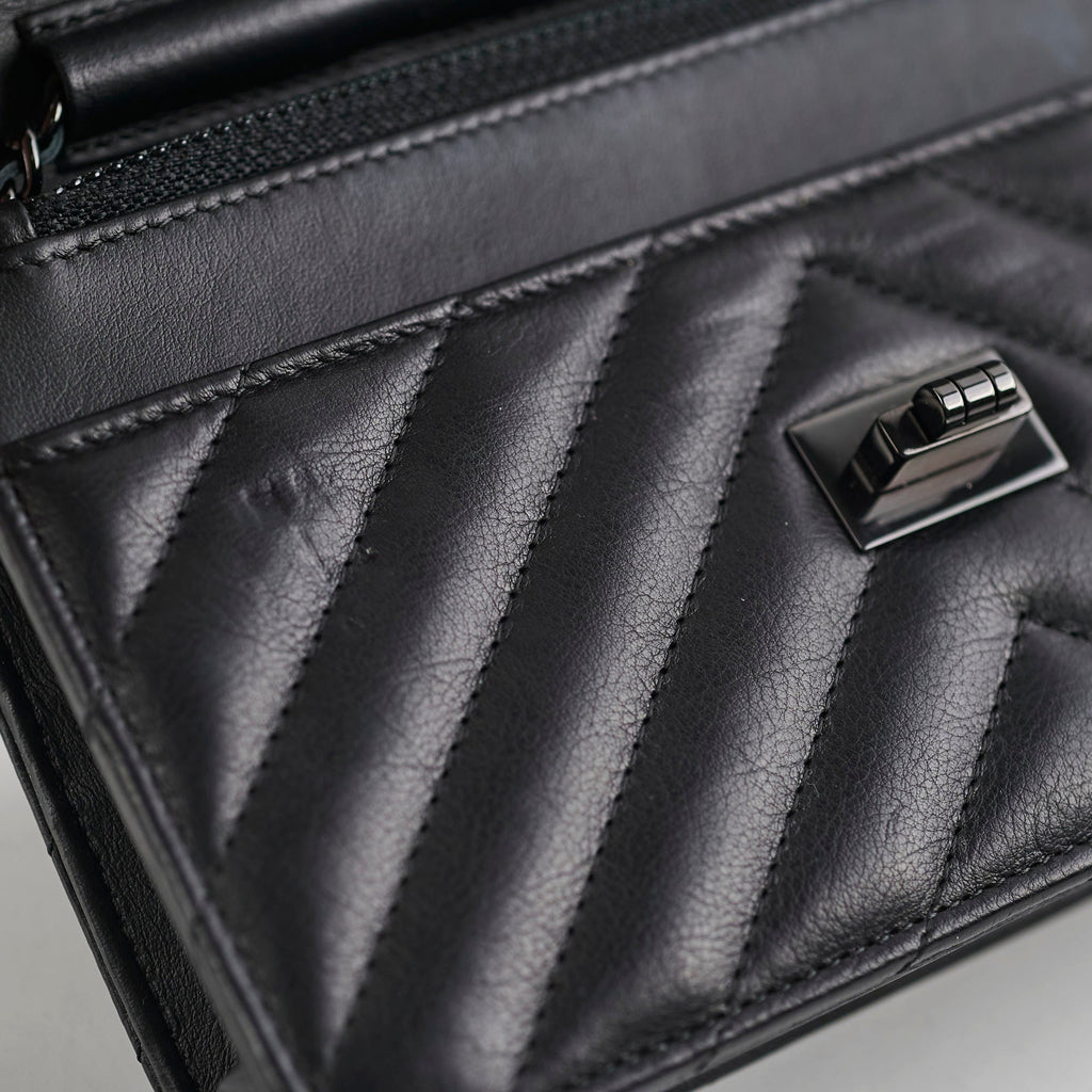 Chanel Chevron Reissue WOC Lambskin Wallet On Chain Black