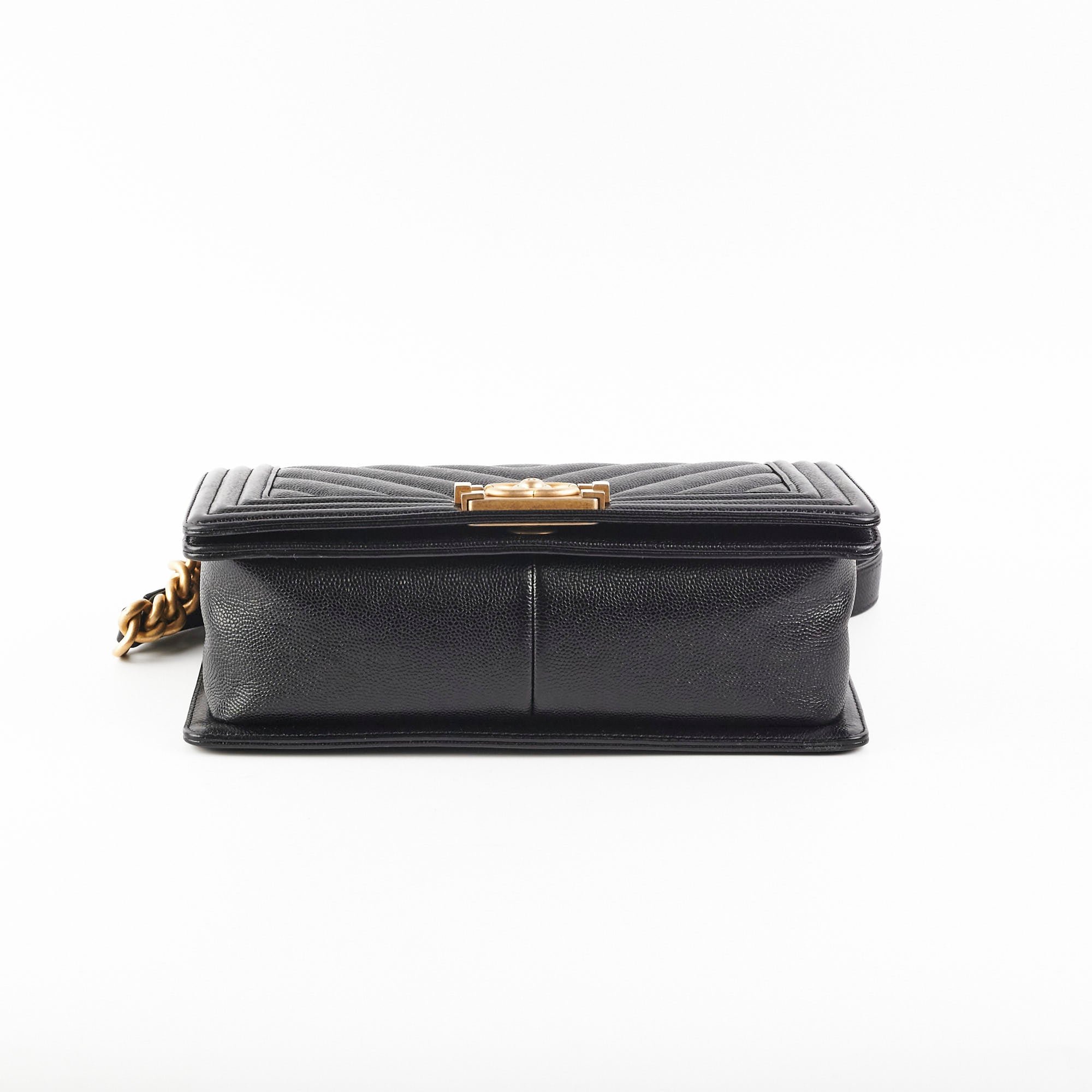 Chanel Old Medium Boy Chevron Caviar Black