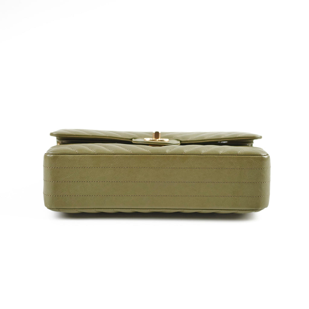 Chanel Chevron M/L Classic Flap Khaki22394 Chanel Chevron M/L Classic Flap Khaki