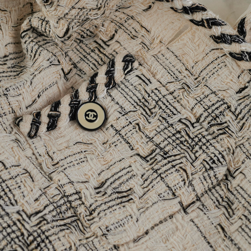Chanel White Tweed Jacket Size 34