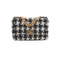 Chanel 19 Tweed Medium 2020