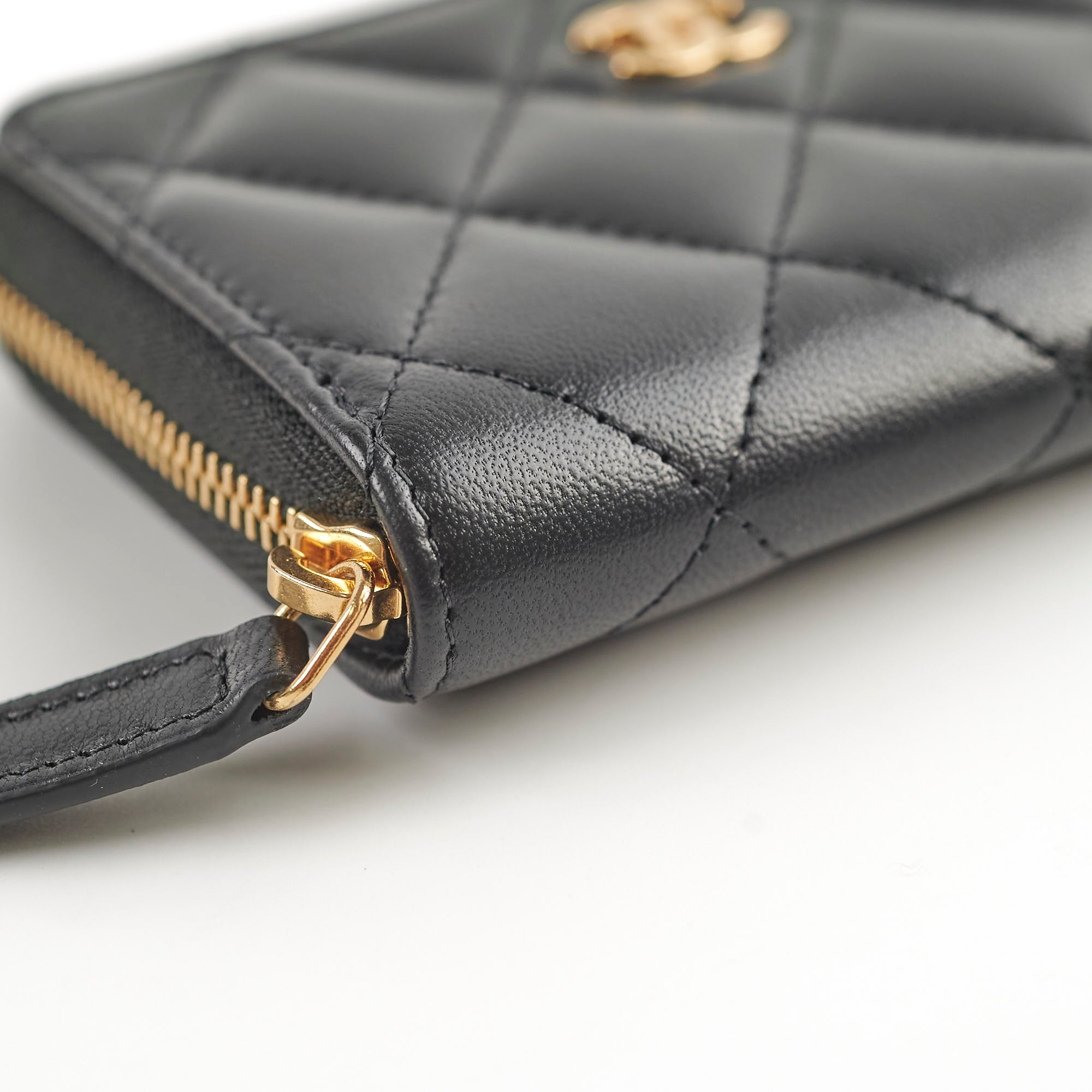 Chanel Classic Zipped Coin Purse Lambskin Black