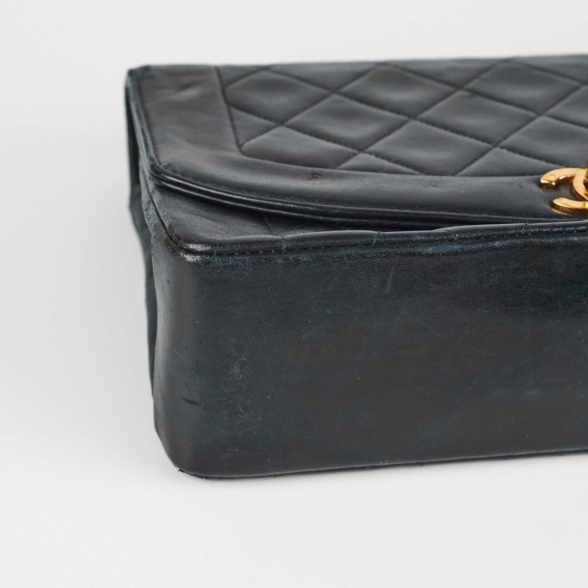 Chanel Diana Lambskin Black Medium
