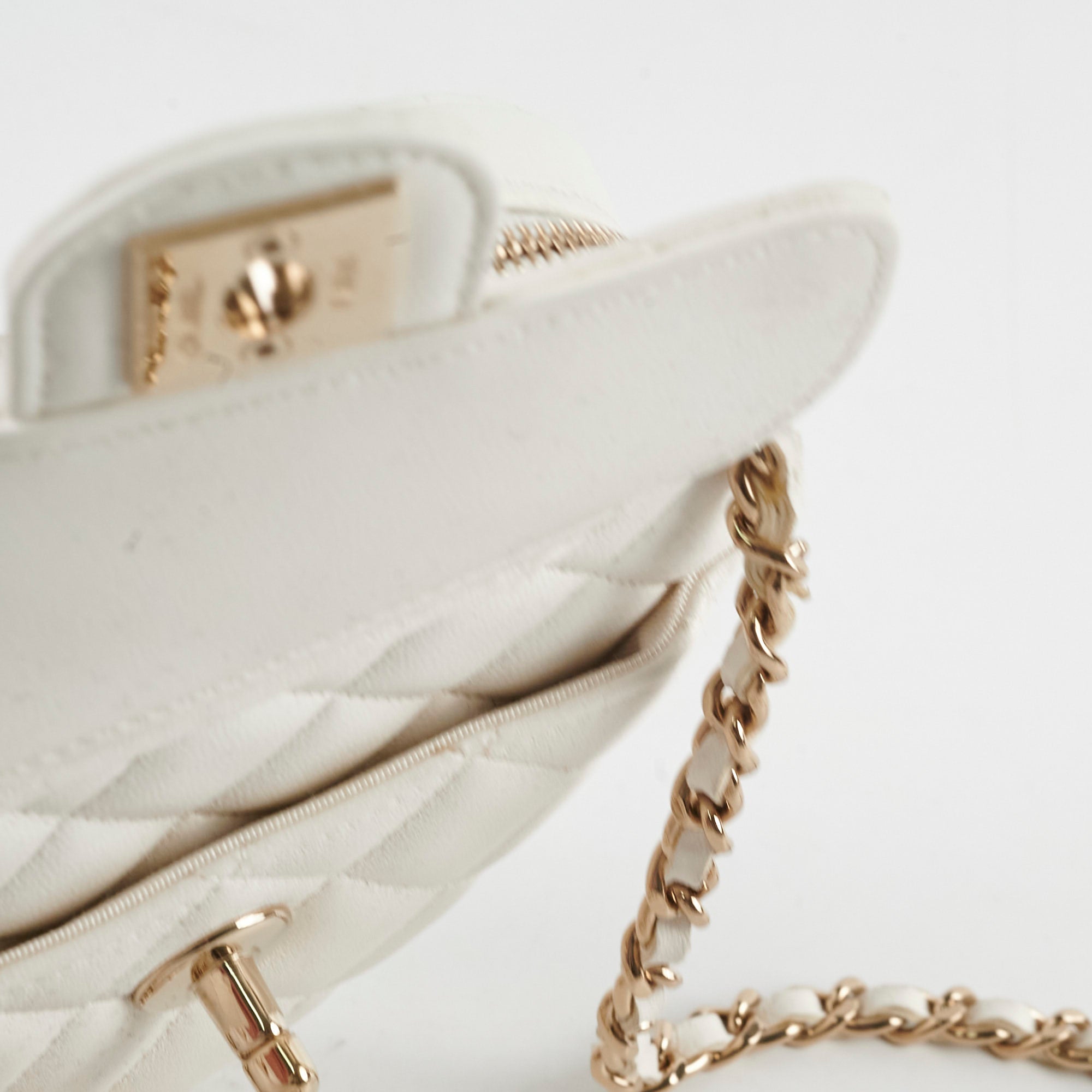 Chanel Mini Heart Bag White 32 Series