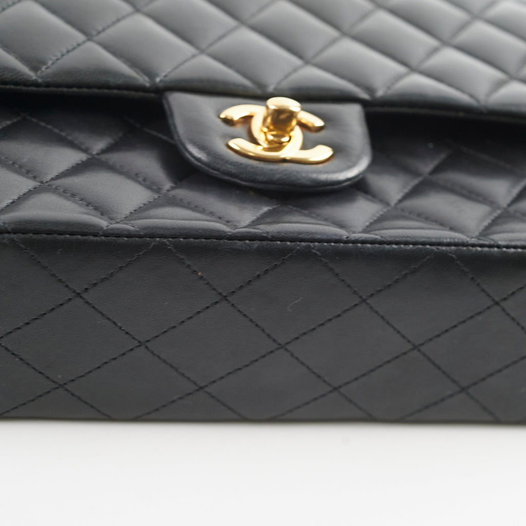 Chanel Classic Lambskin M/L Medium/Large Flap Black