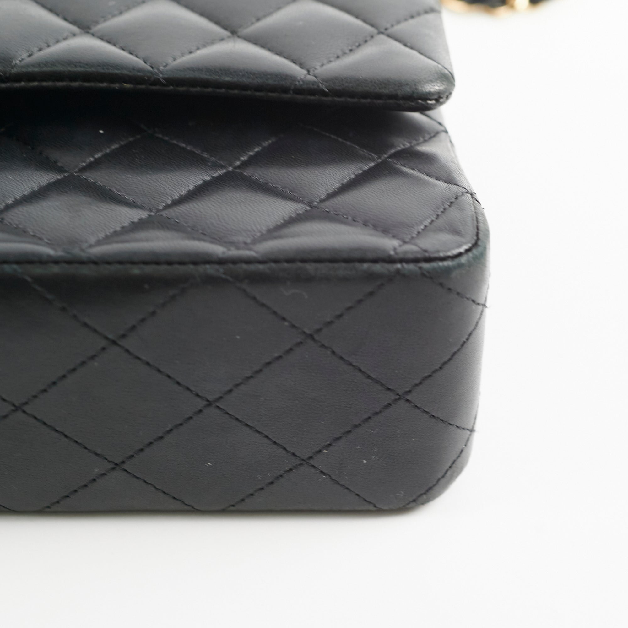 Chanel Classic Lambskin M/L Medium/Large Flap Black