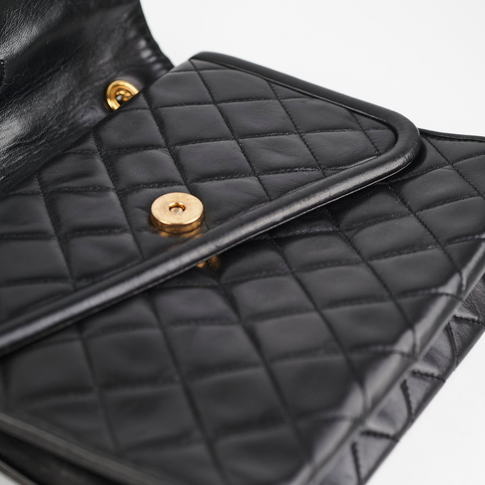 Chanel Vintage Flap Lambskin Black - Series 1