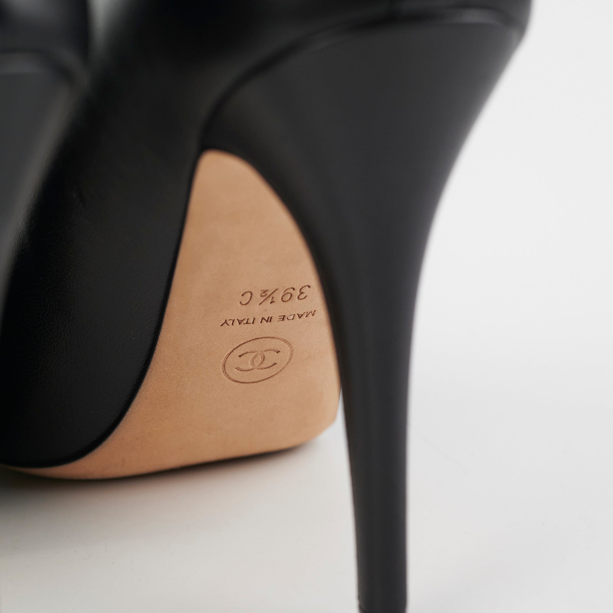 Chanel Black Size 39.5 Heels