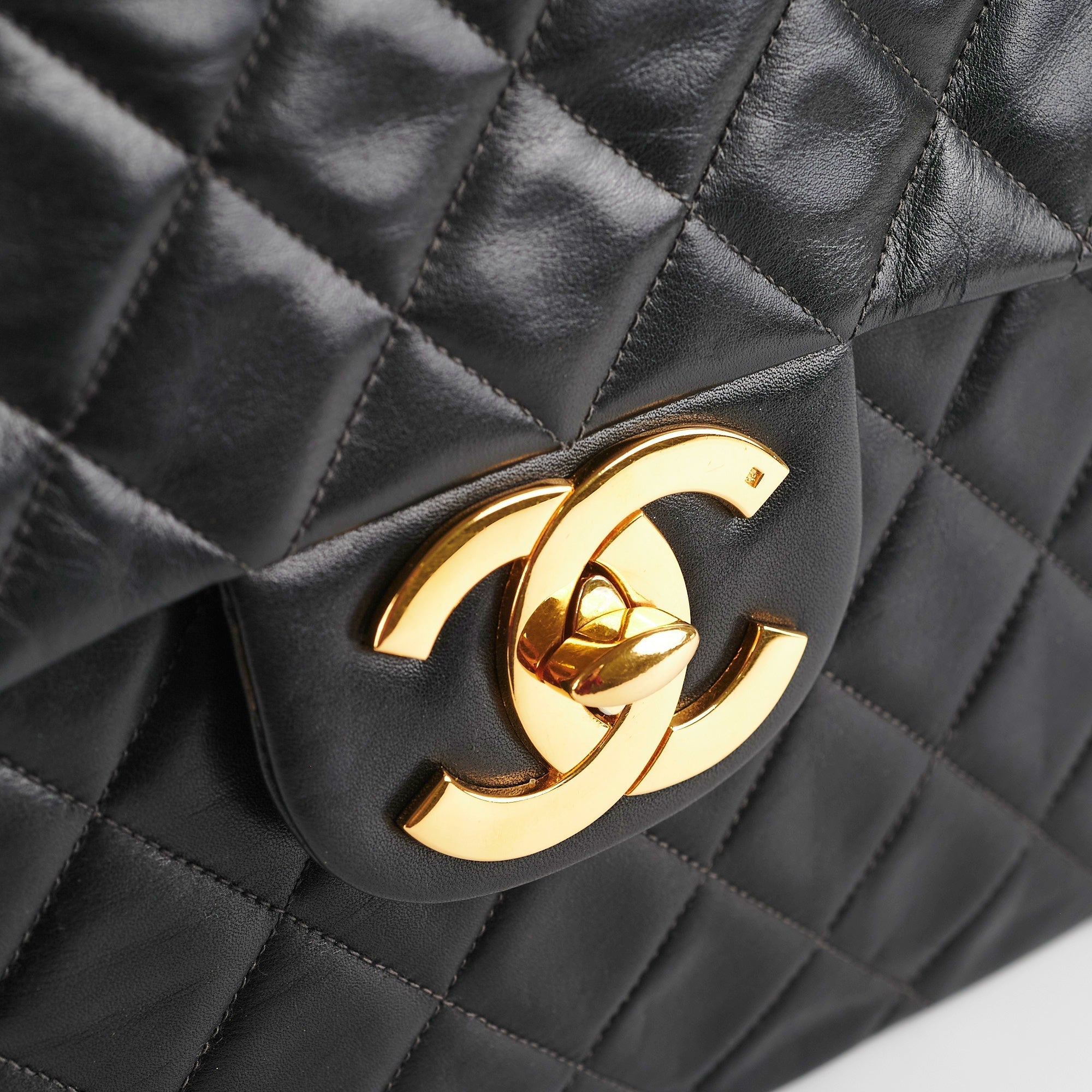Chanel Maxi Jumbo Vintage Black 24K Gold