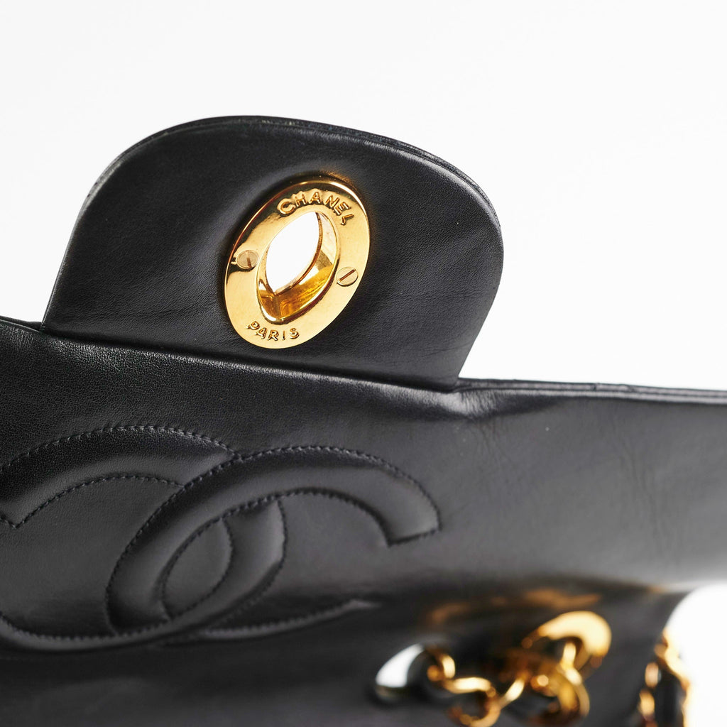 Chanel Maxi Jumbo Vintage Black 24K Gold