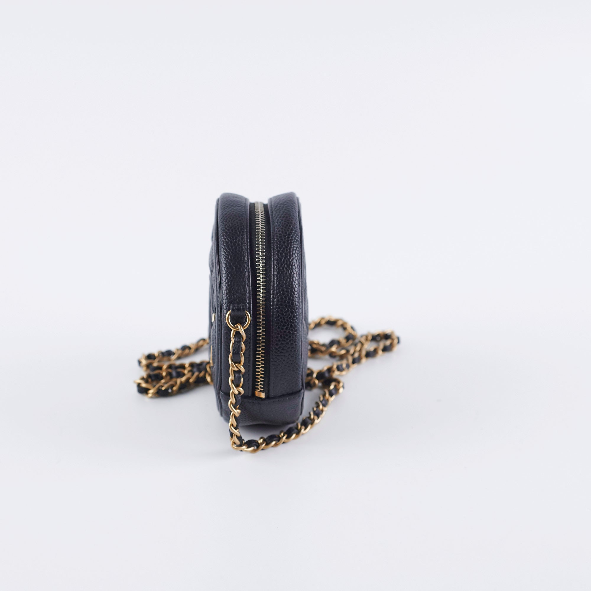 Chanel 19 Round Filigree Caviar Black