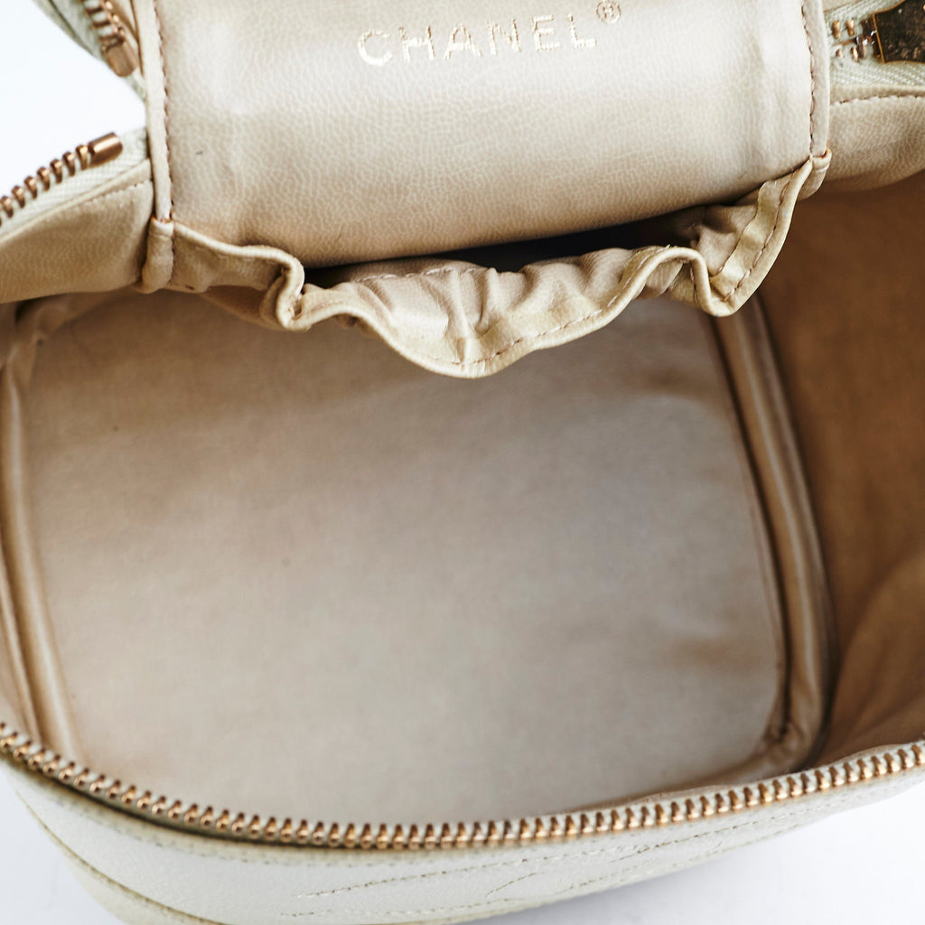 Chanel Vintage Vanity Ivory
