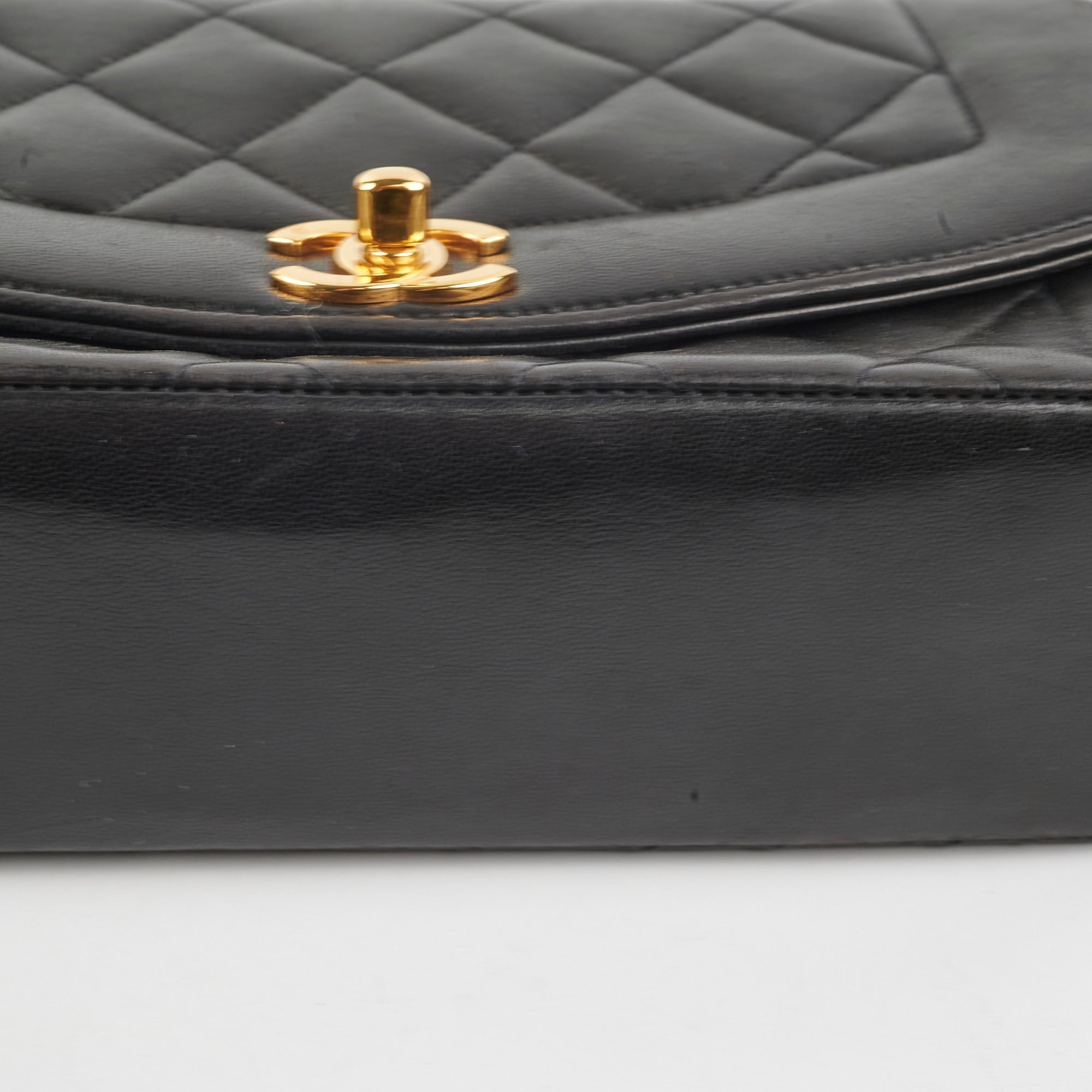 Chanel Vintage Small Diana Lambskin Black - Series 3