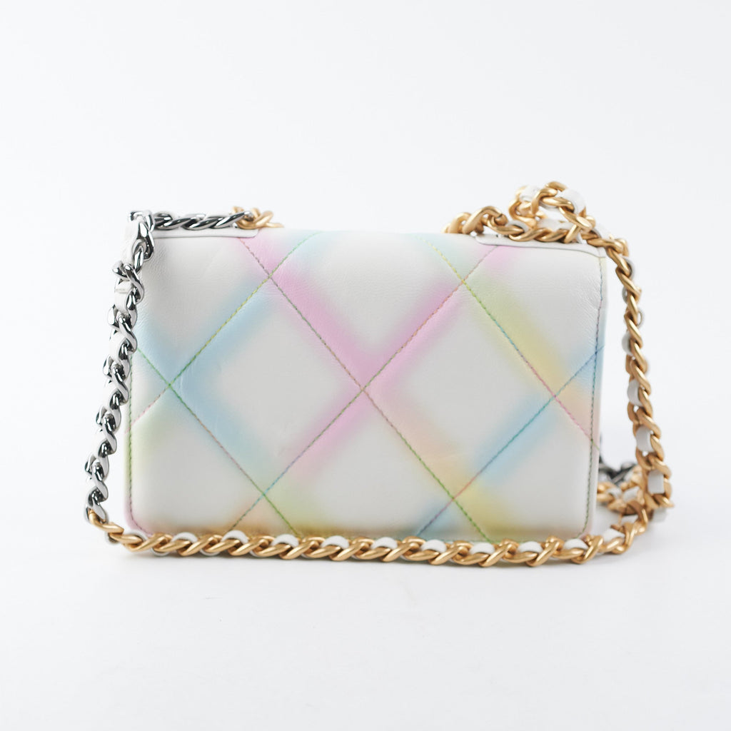 Chanel 19 Wallet on Chain WOC Multicolour