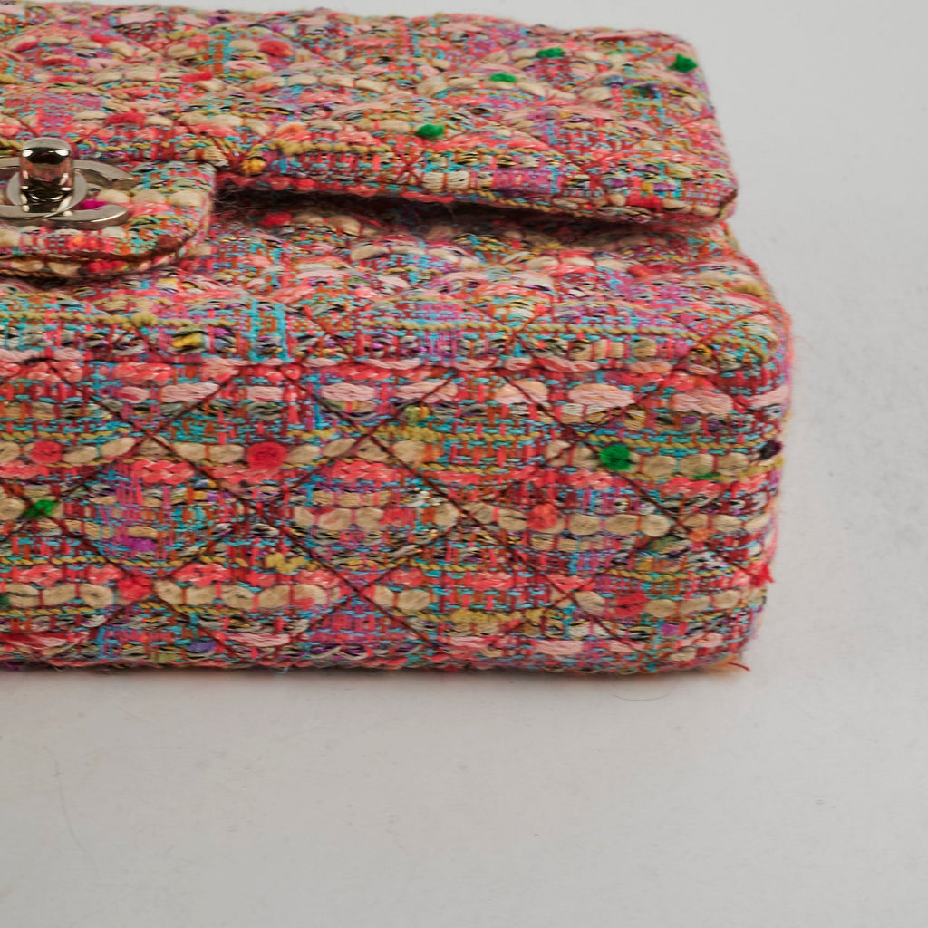 Chanel M/L Tweed Classic Flap - Series 14