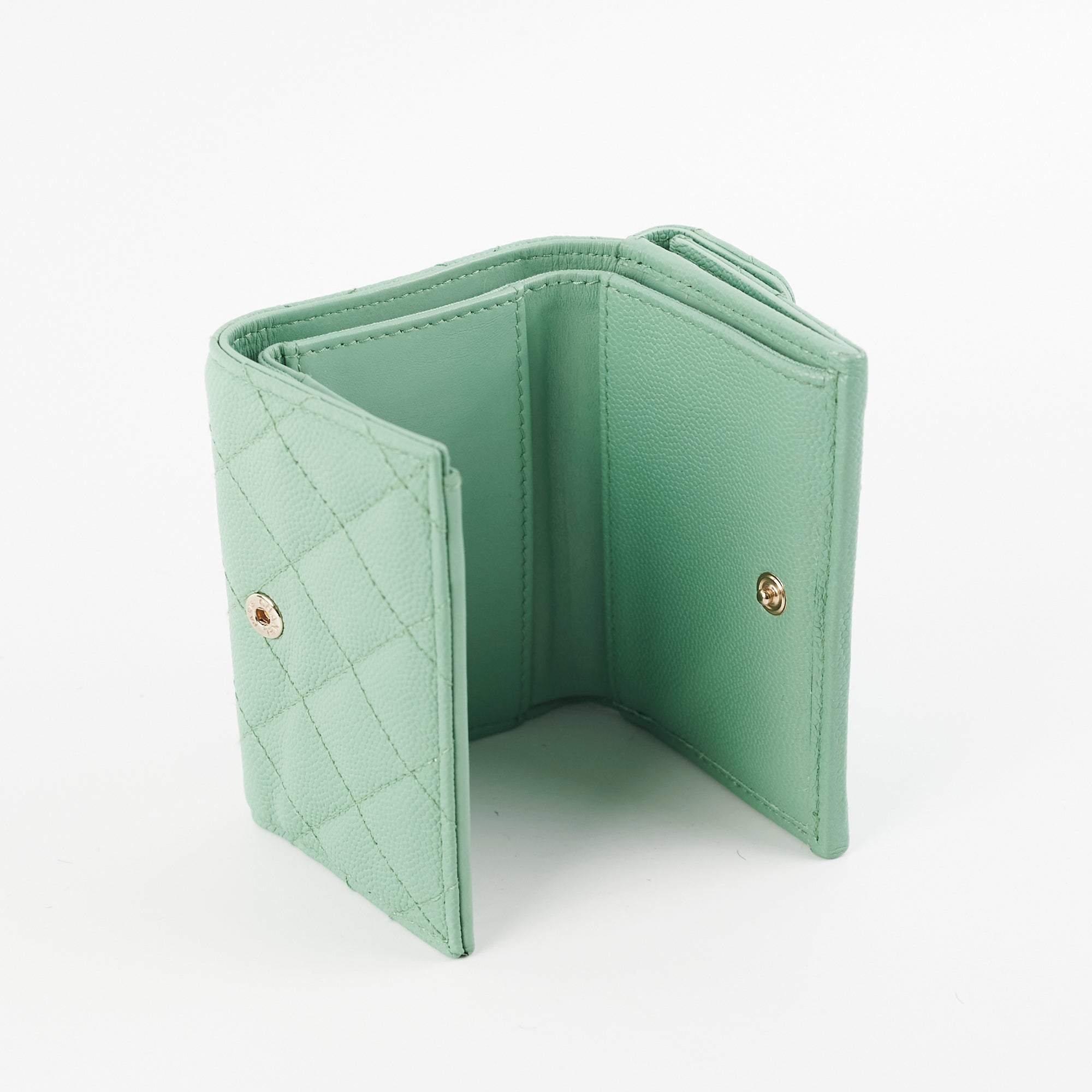 Chanel Caviar Compact Wallet Green Microchipped