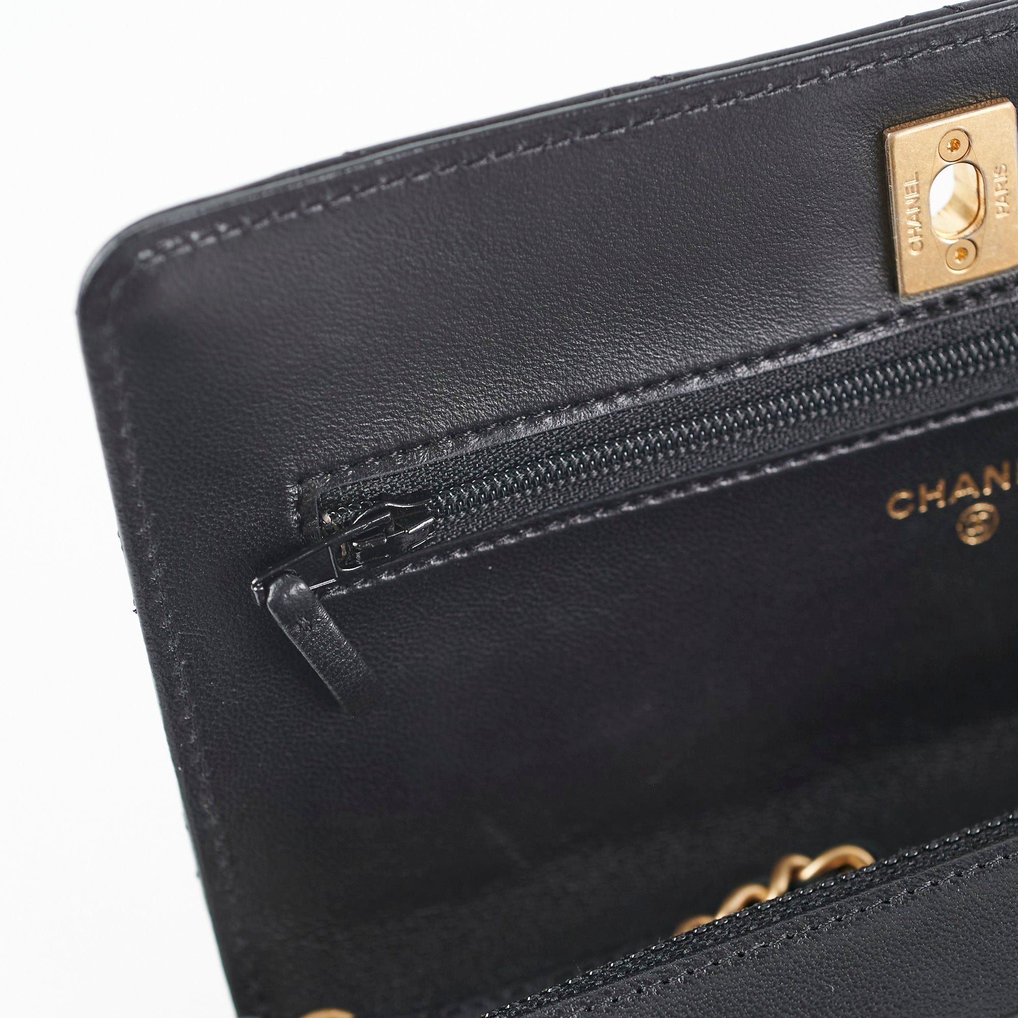 Chanel Lambskin Pearl Crush Woc Black (Microchip)