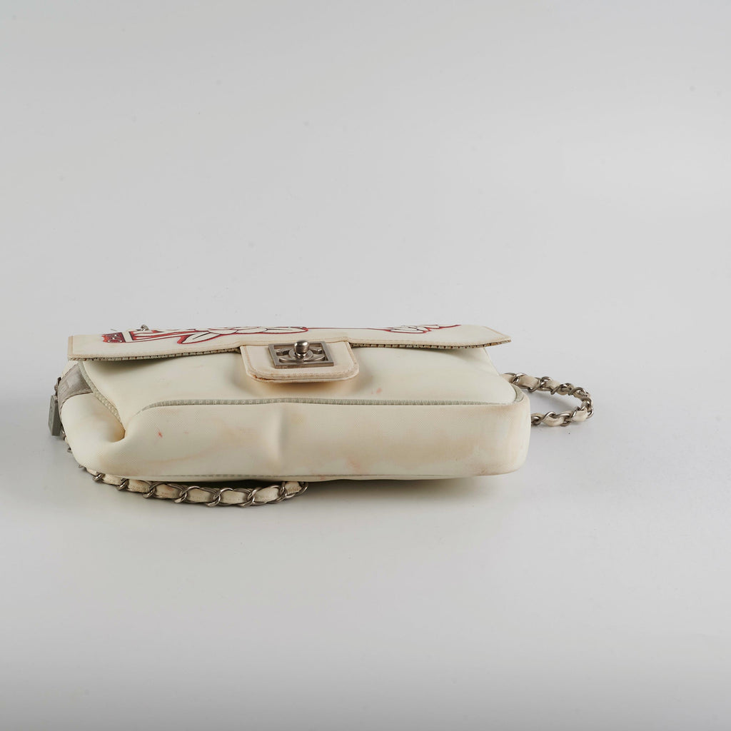 Chanel Camelia Seasonal Flap With Zipper White