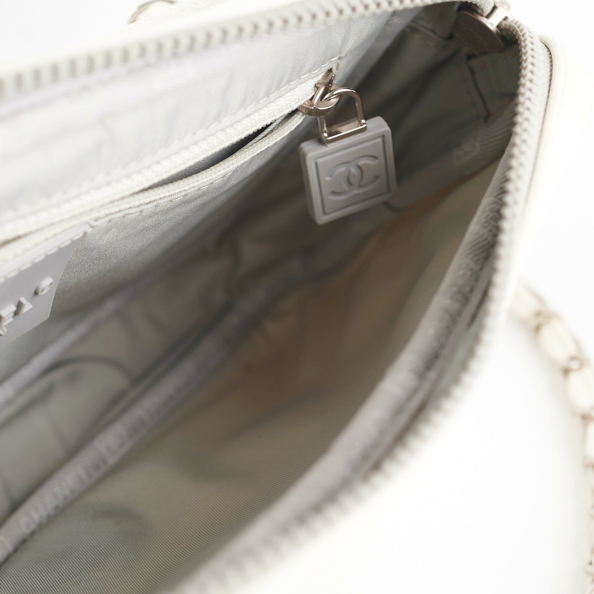 Chanel Camelia Seasonal Flap With Zipper White