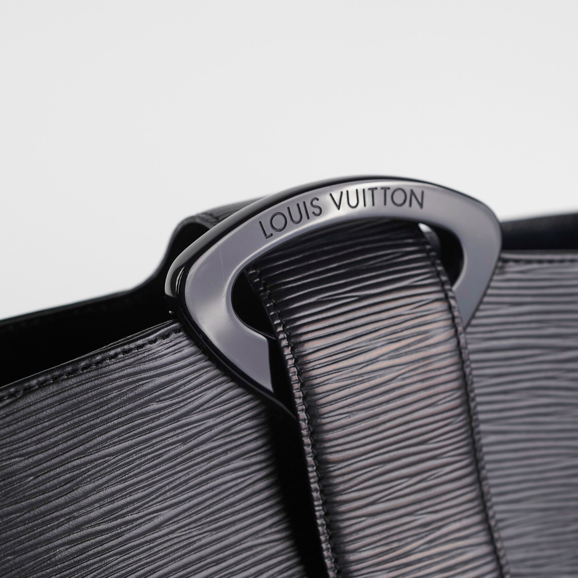 Louis Vuitton Revuri Black Epi Shoulder Bag