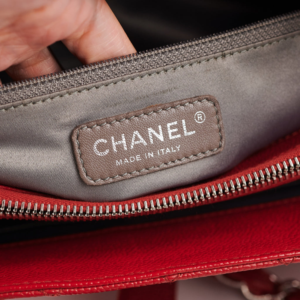 Chanel GST Caviar Red