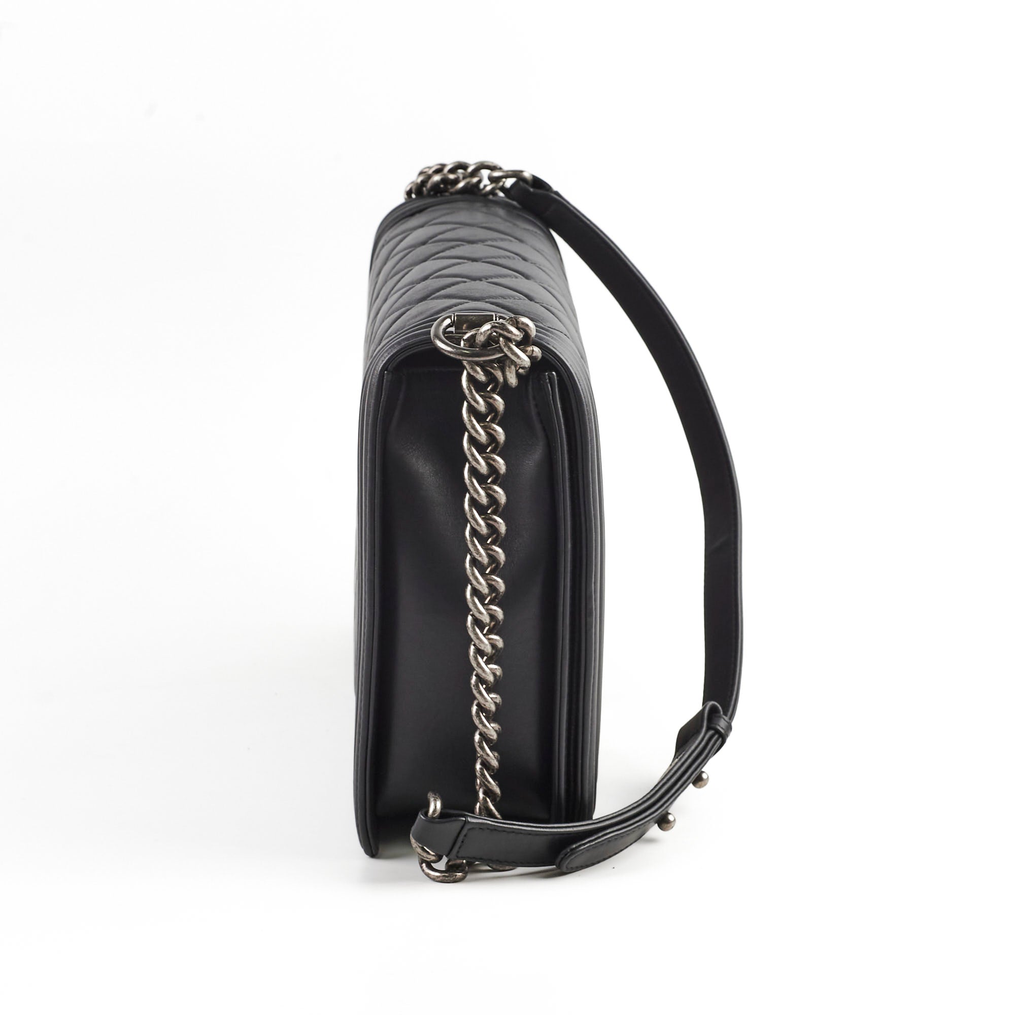 Chanel Boy Large Lambskin Black - Series 19
