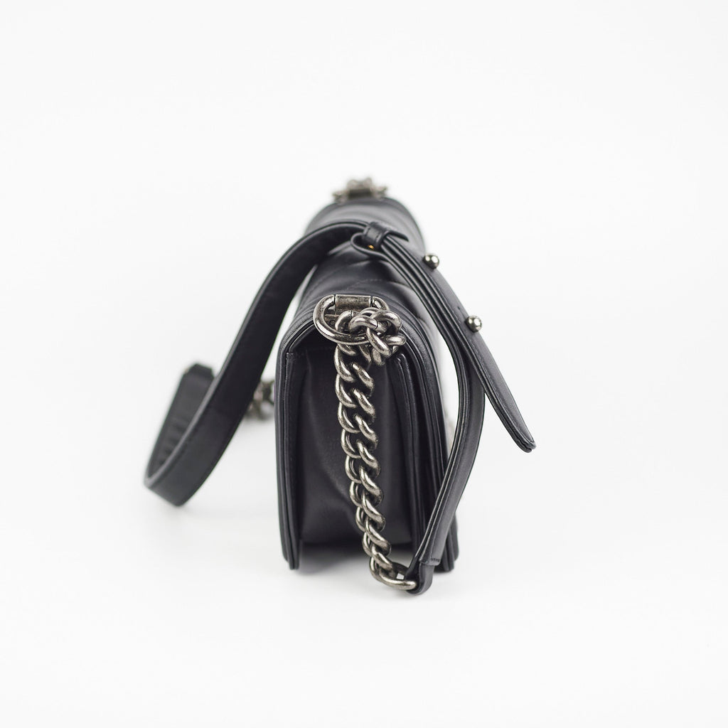ITEM 29 - Chanel Small Chevron Boy Calfskin Black