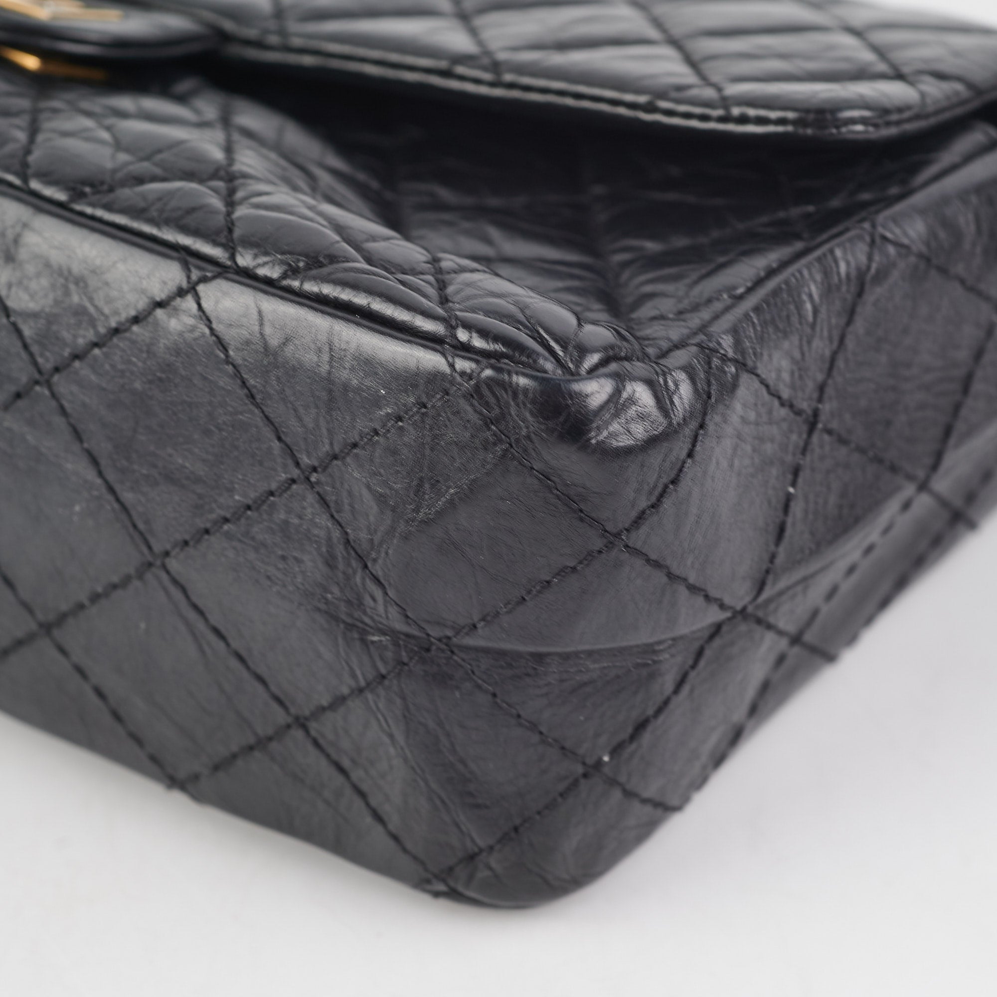 Chanel Reissue 226 Medium Black