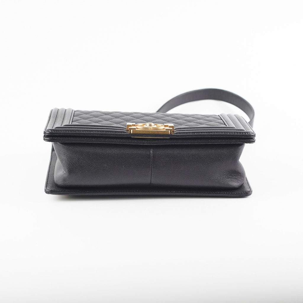 HOLD-Chanel Old Medium Boy Black Caviar Bag 26 series