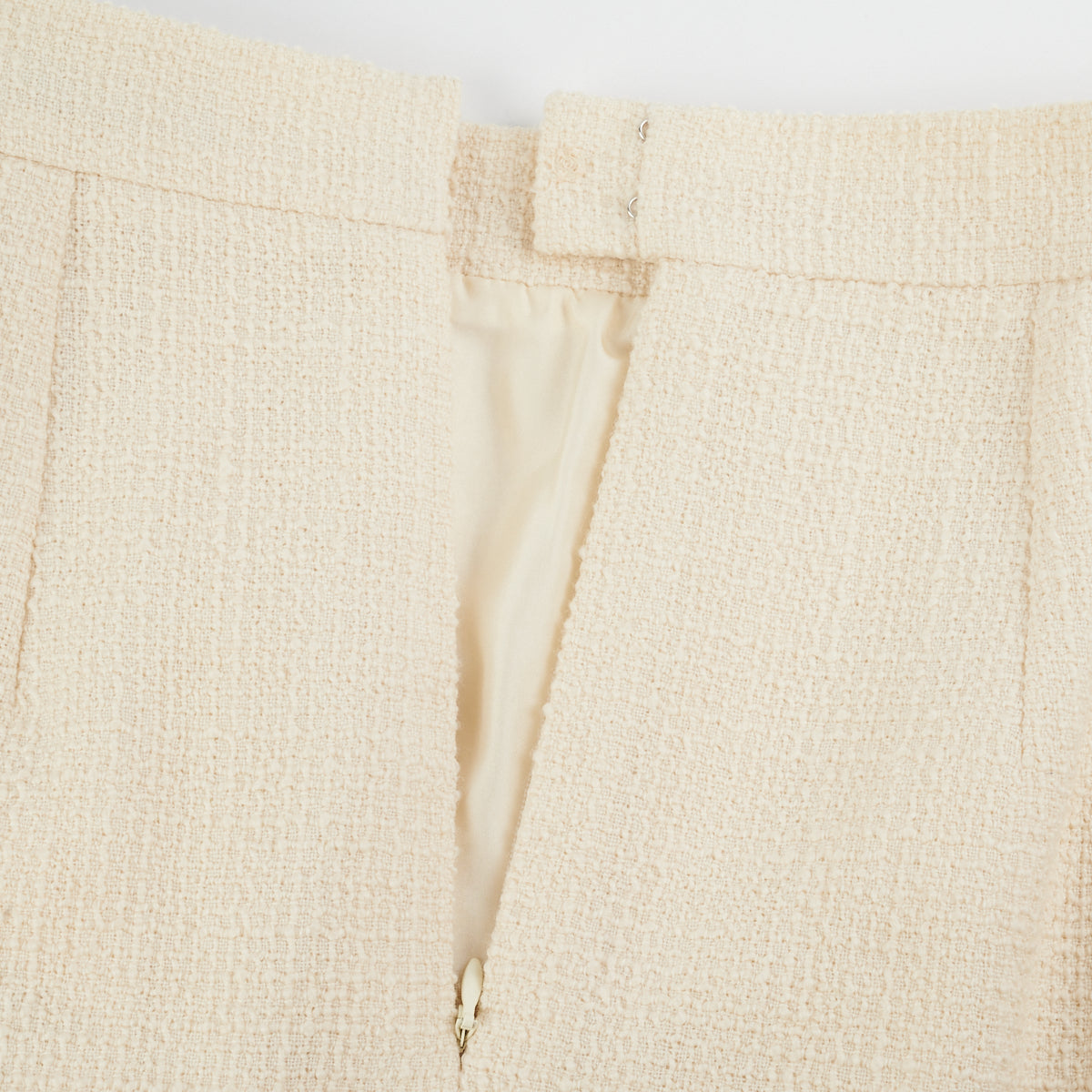 Chanel Pencil Skirt Ivory Size Euro 36