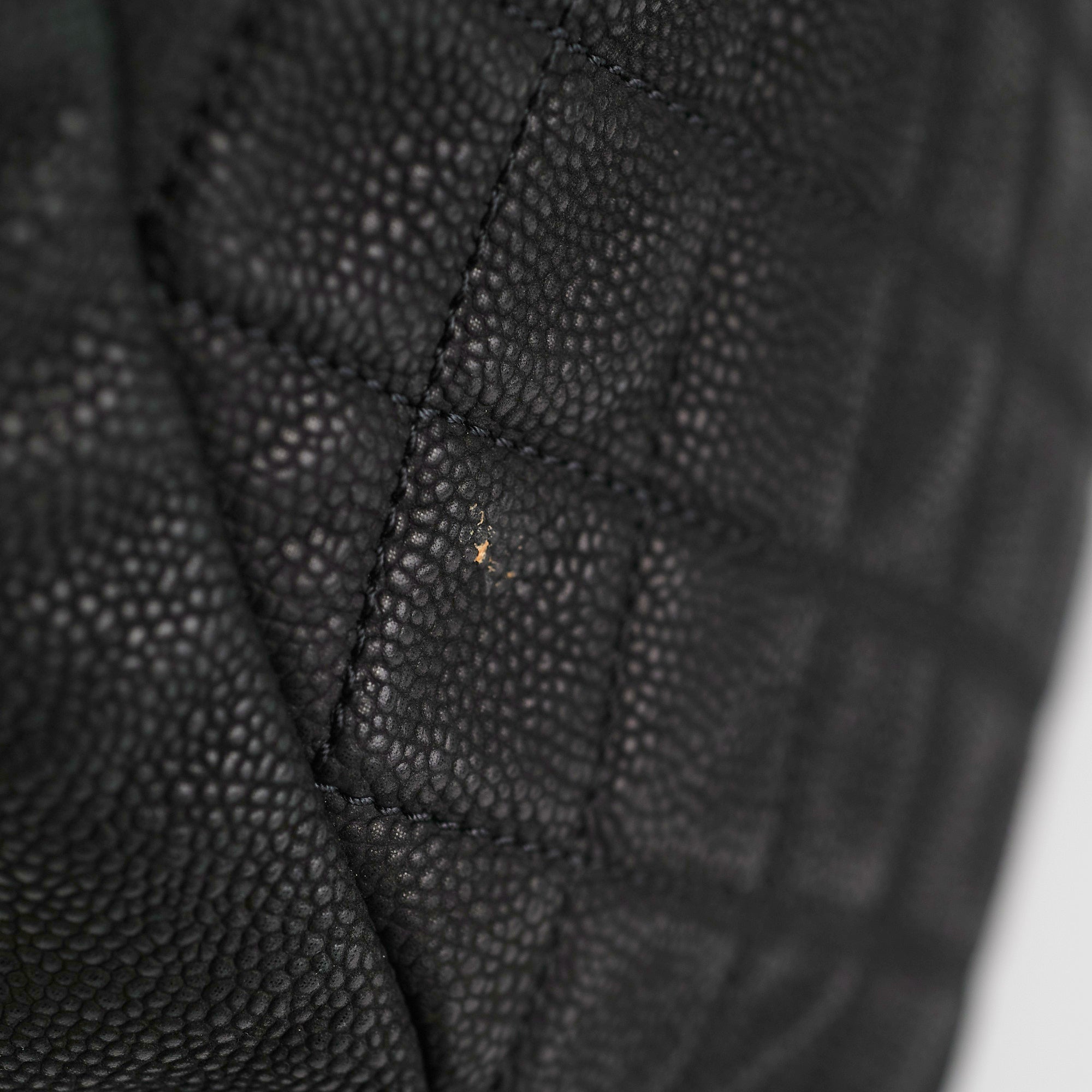 Chanel Caviar Country Chic Hobo Black