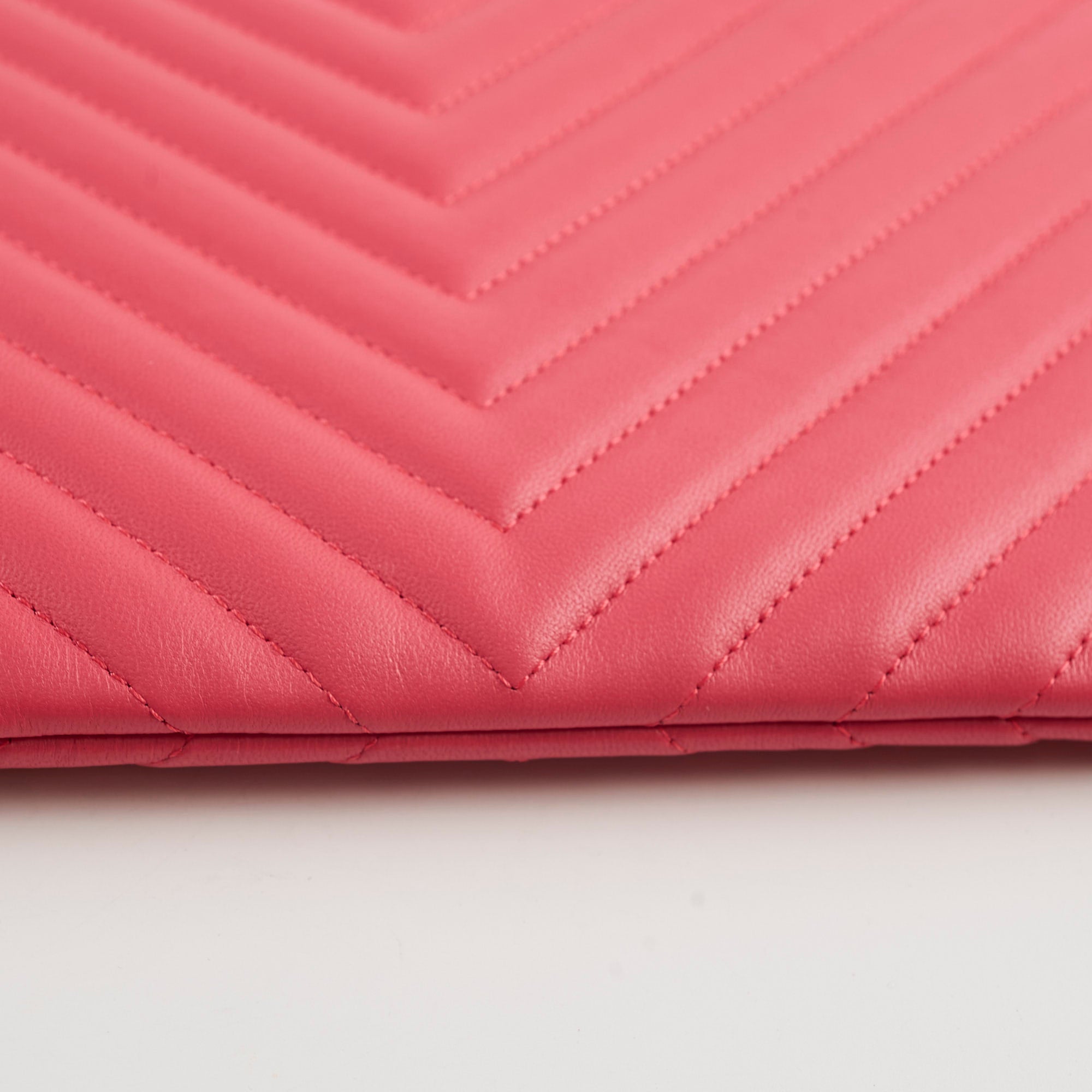 Chanel O Case Medium Chevron Pink Lambskin - Series 24