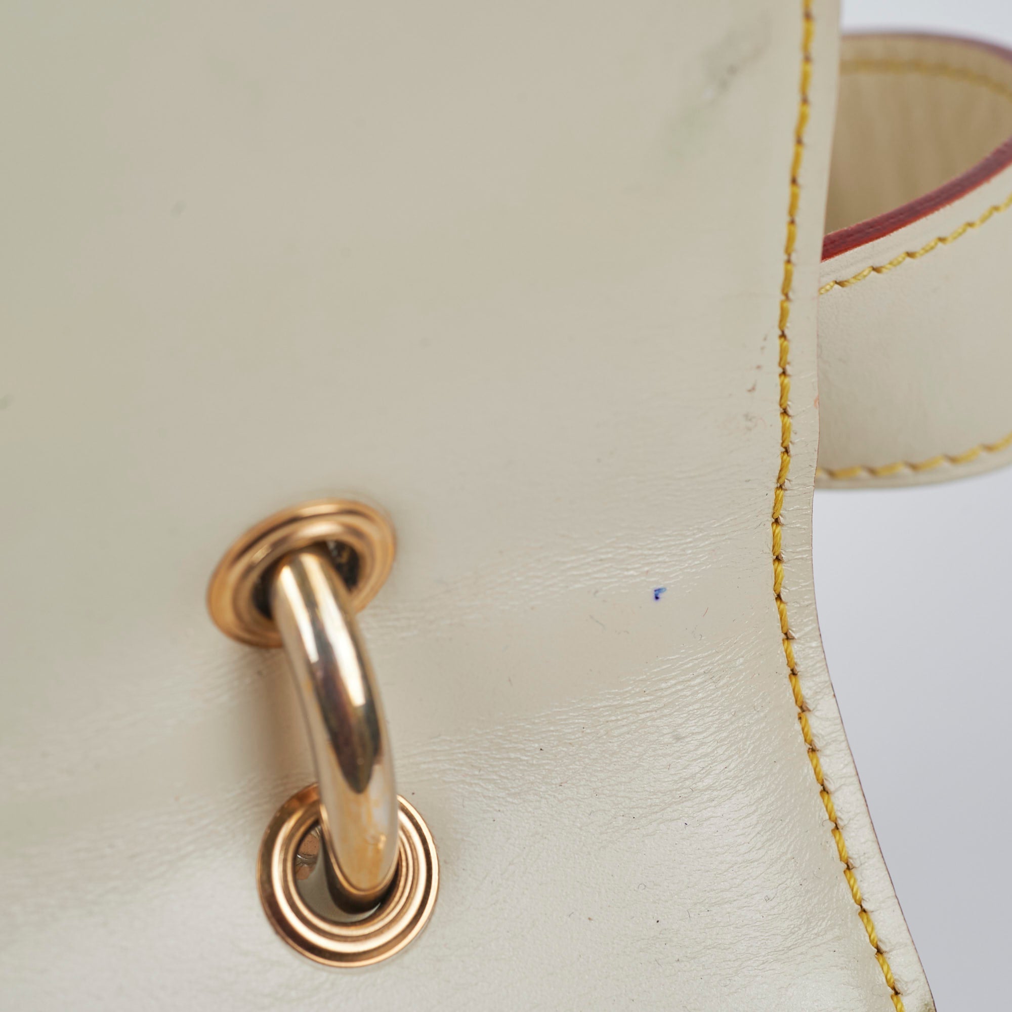 Louis Vuitton Vintage Suhali Le Talentueux Shoulder Bag Ivory