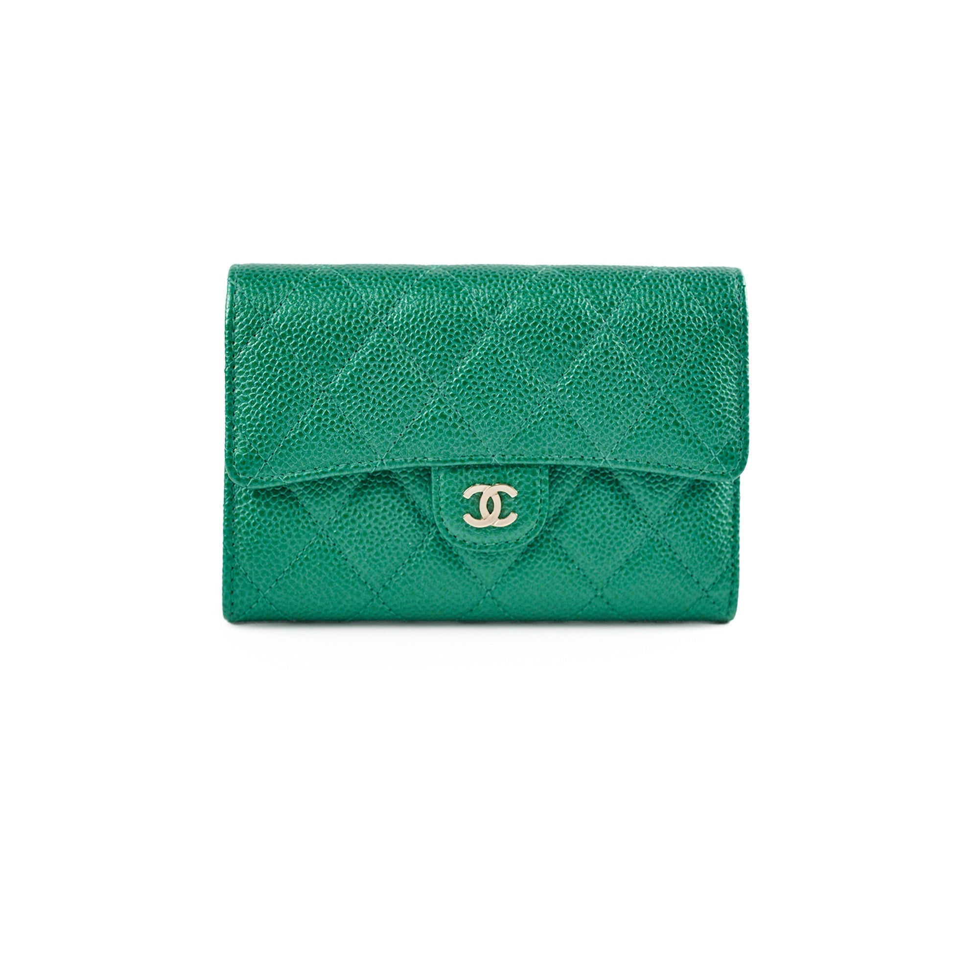 Chanel 18S Caviar Wallet Iridescent Emerald Green