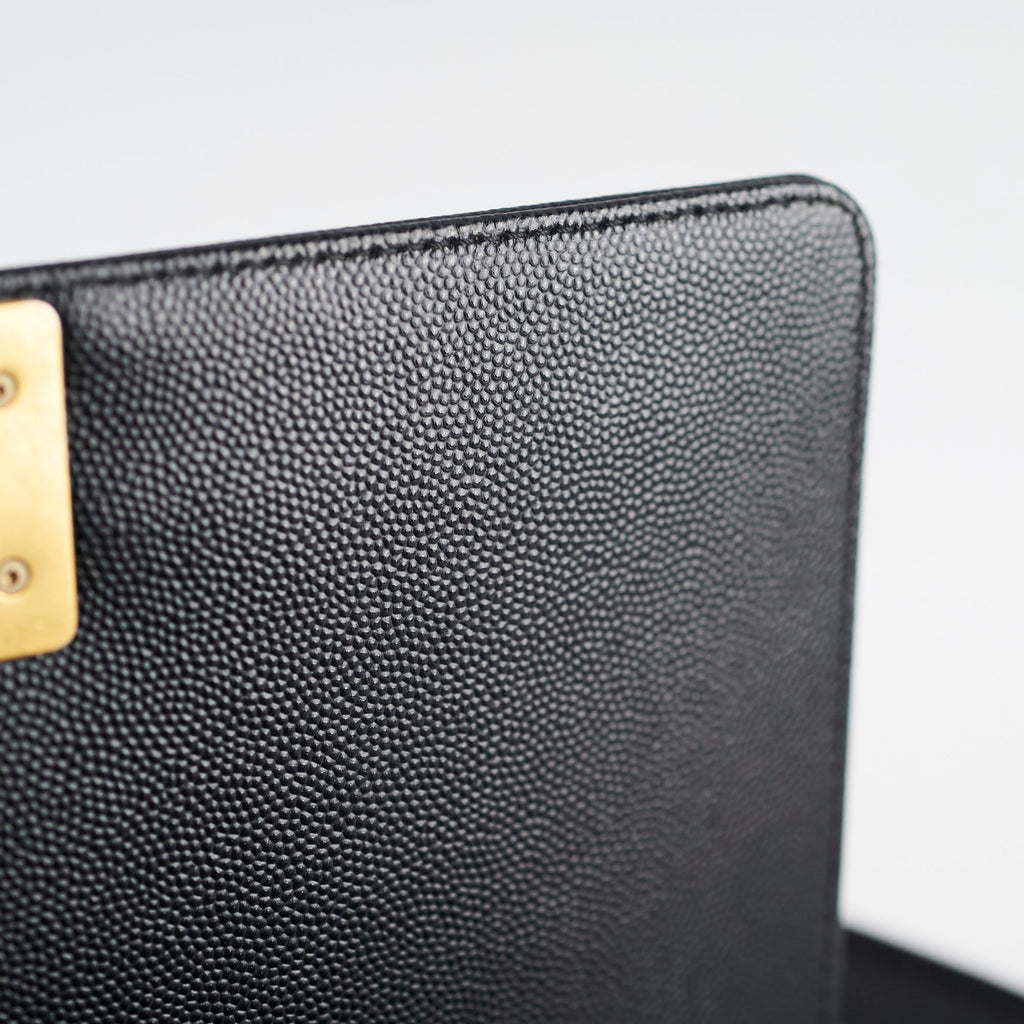 Chanel Caviar Old Medium Boy Bag Black 30 Series