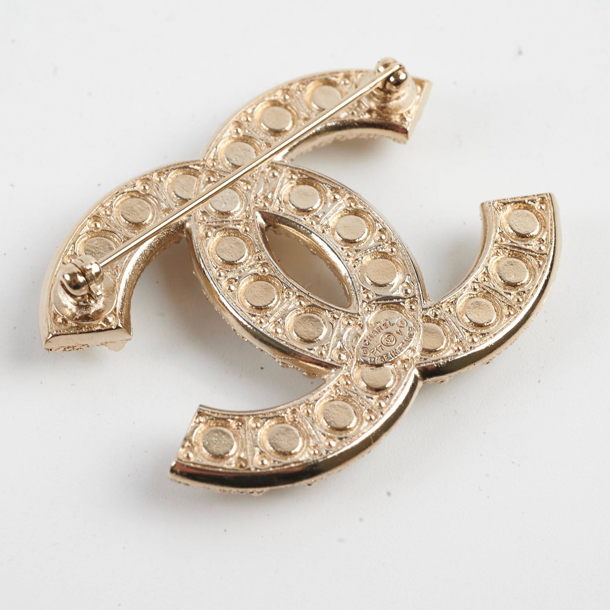Chanel CC Logo Gold Pearl Rhinestone Brooch Costume Jewellery